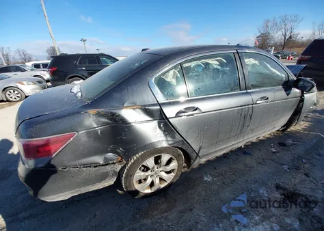2010 Honda Accord 2.4 Ex-L z USA, uszkodzony, nr VIN 1HGCP2F80AA122470